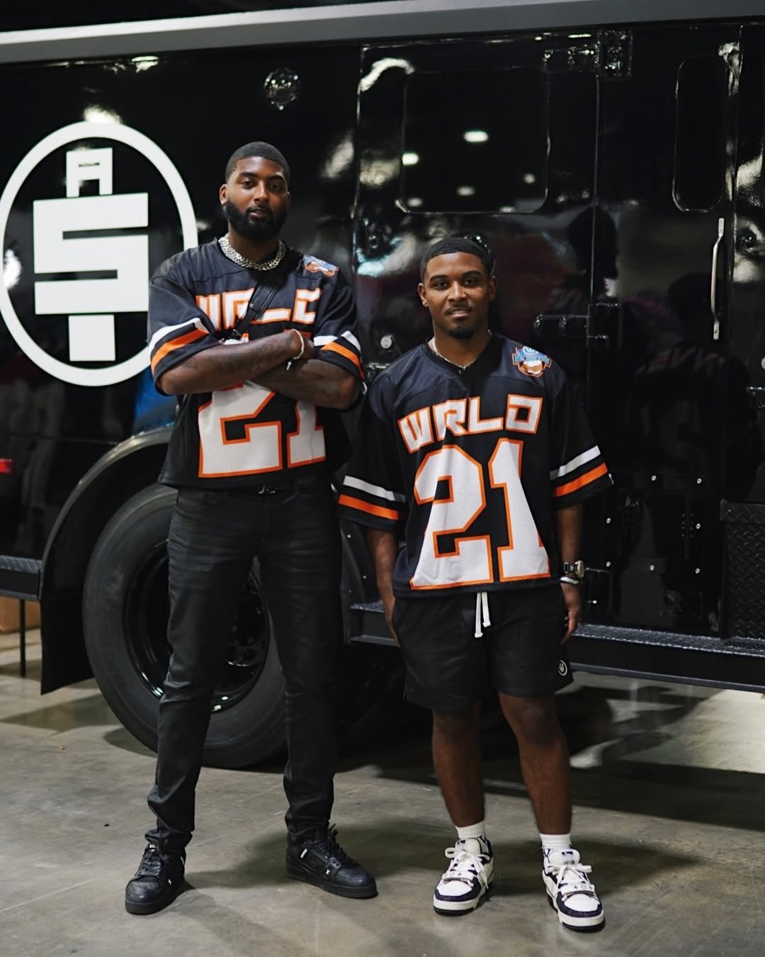 Two 14-Year-Old Best Friends Turn $120 into a Multi-Million Dollar Clothing Brand