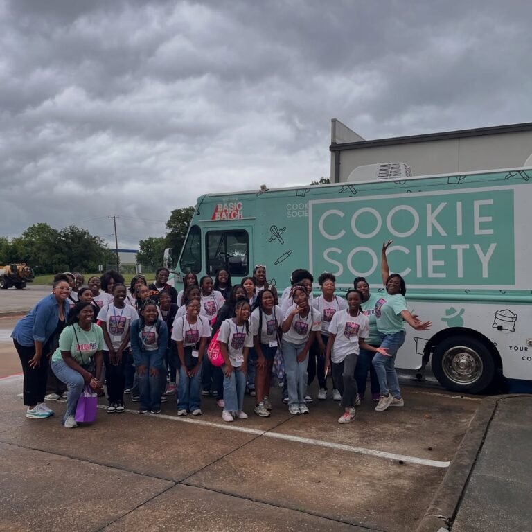 Married Couple Opens 5th Cookie Society Bakery in Texas